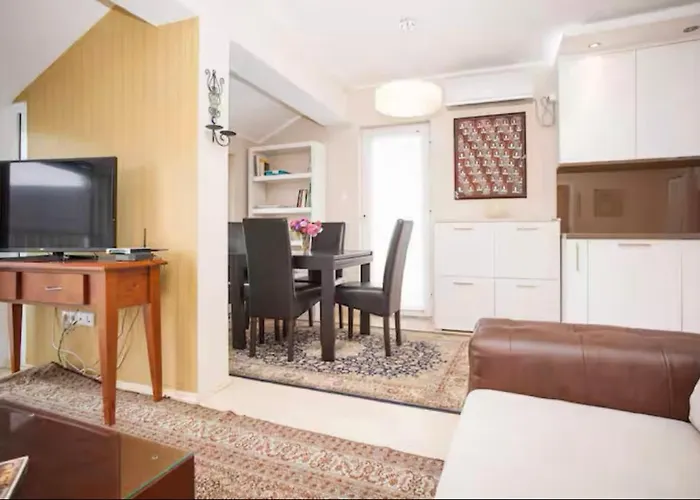 With The View Horizon * Sarajevo